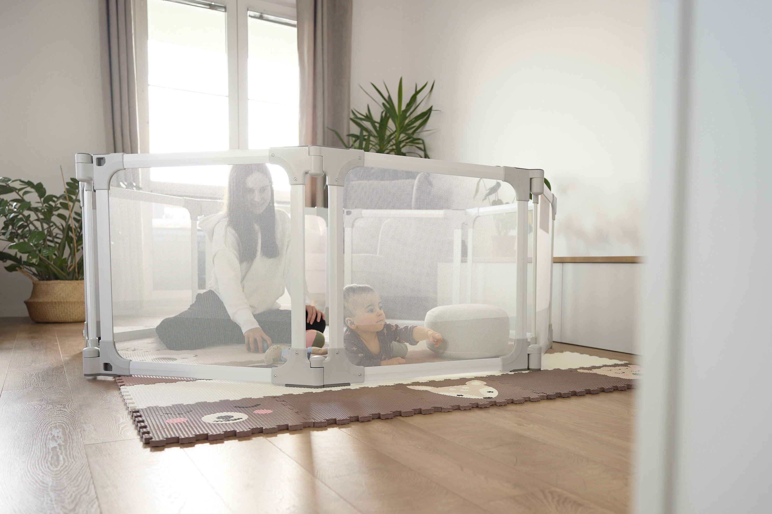 Monkey Mum® Safety Playpen - Unboxed