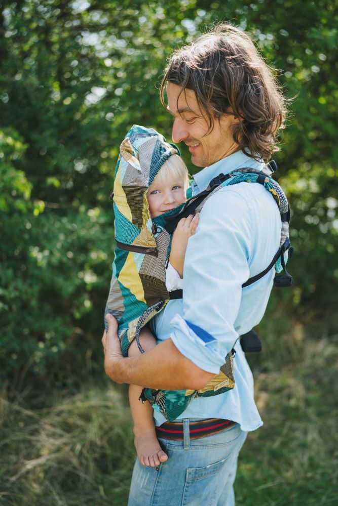 Monkey Mum® Ergonomic adjustable carrier Carrie - Charming Geometry