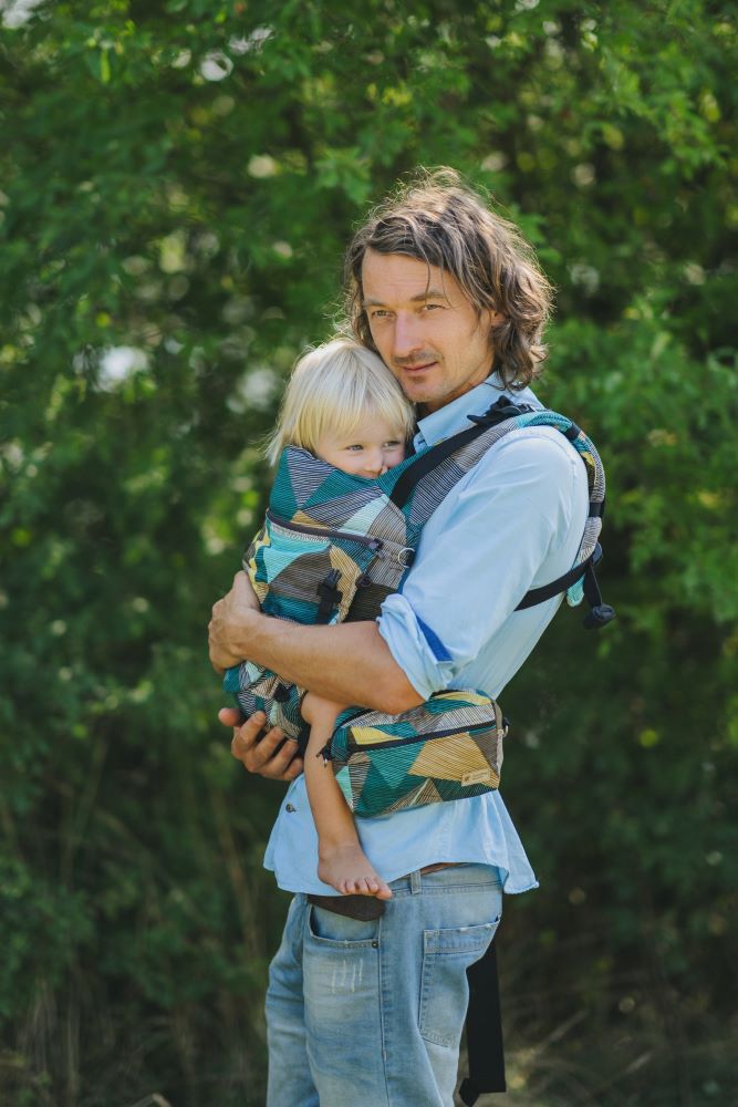 Monkey Mum® Ergonomic adjustable carrier Carrie - Charming Geometry