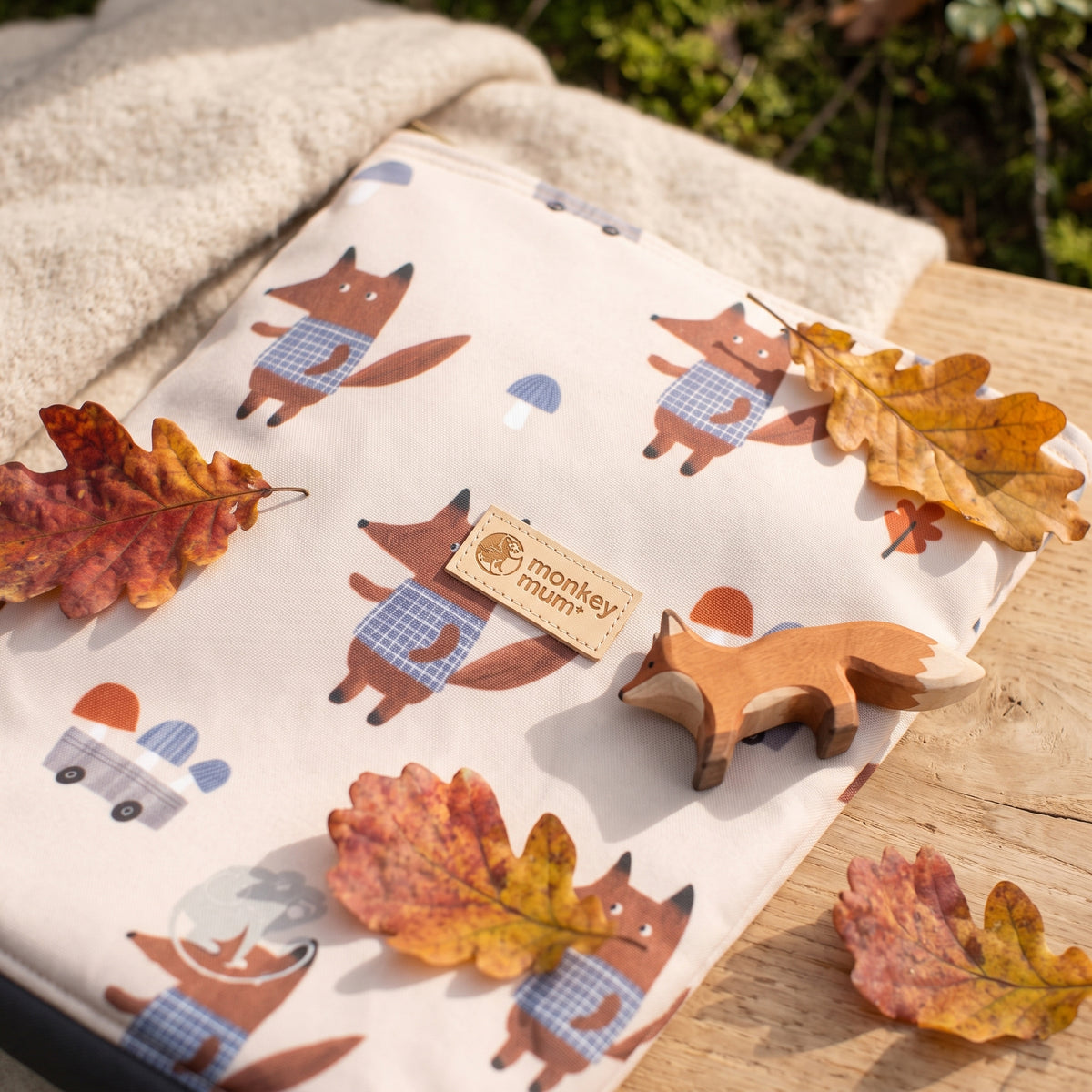 Dječji softshell ruksak Monkey Mum® - Lisice na gljivama
