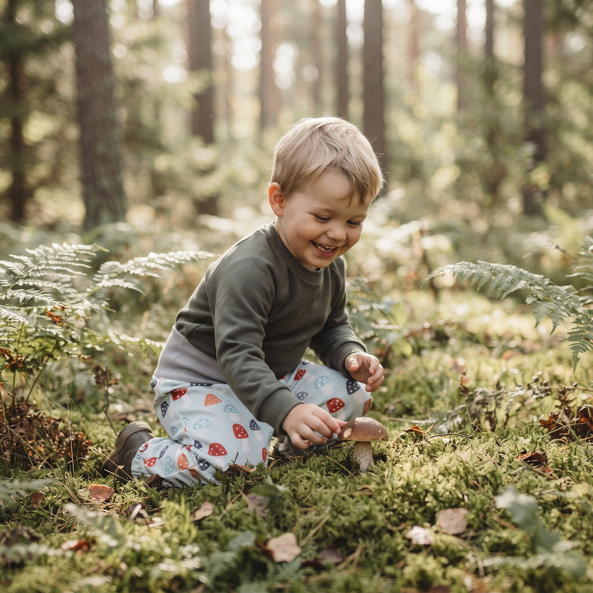 Dječje rasteće softshell hlače s membranom Monkey Mum® - Šareni muharači