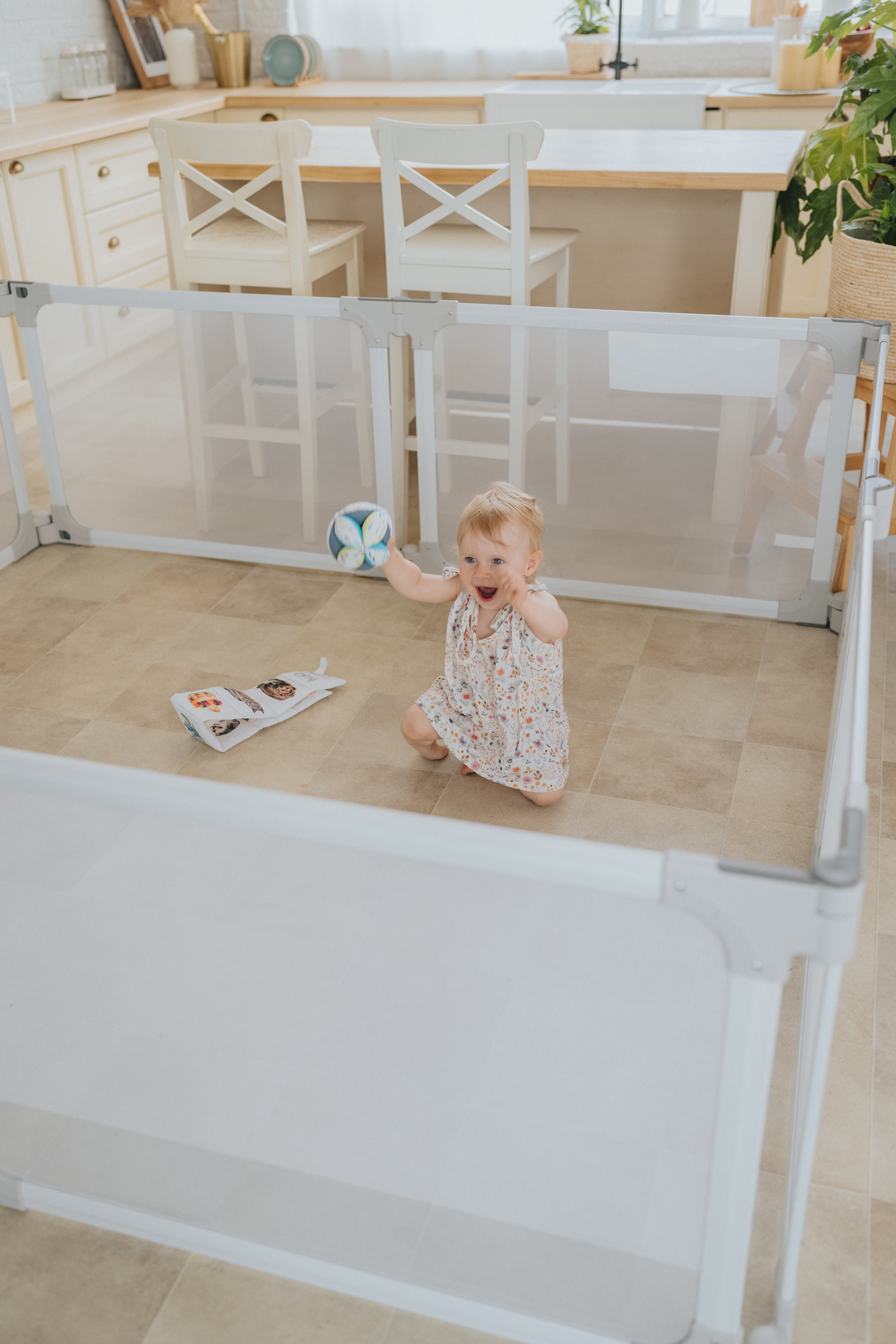 Monkey Mum® Safety Playpen - Unboxed