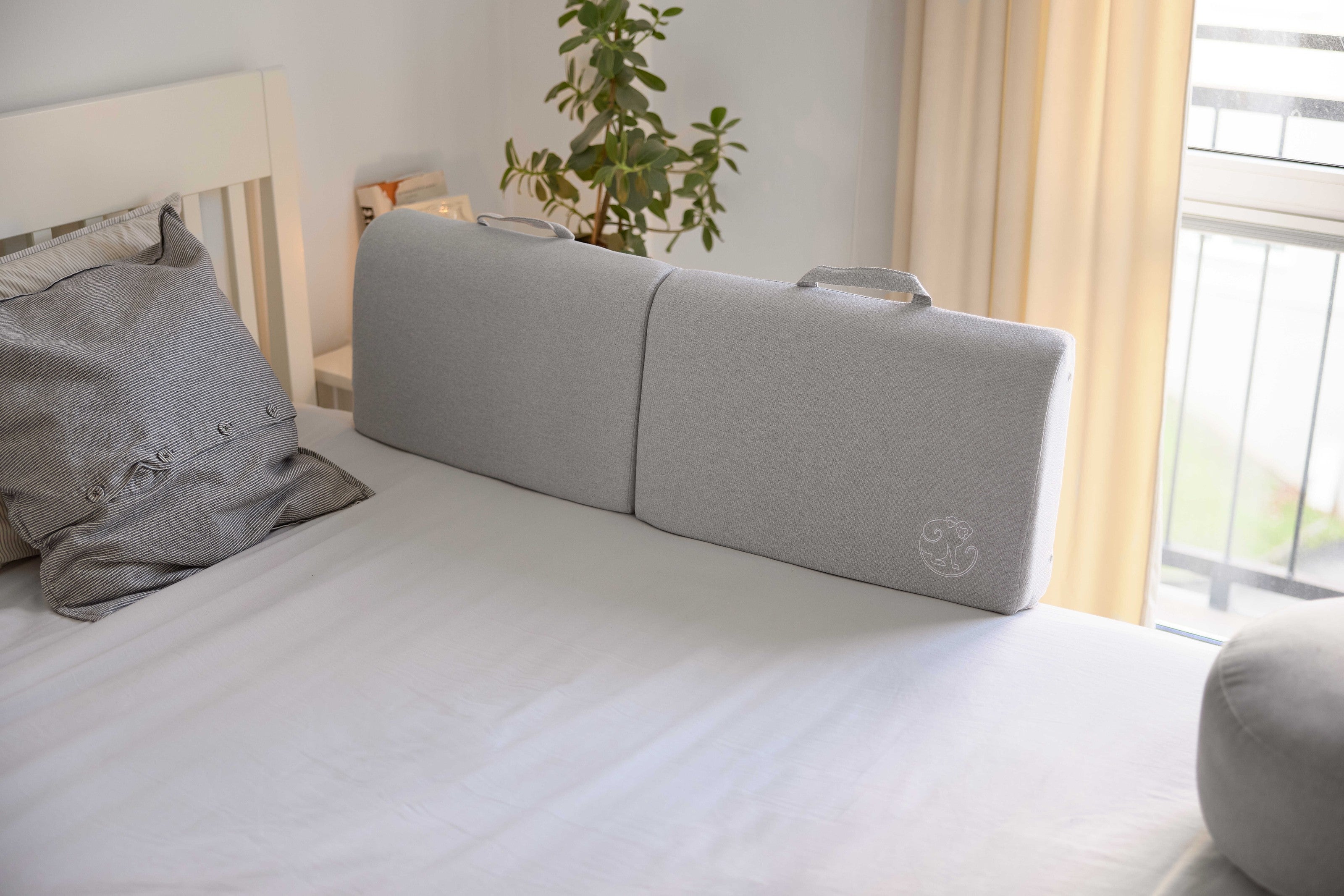 Travel bed rail Monkey Mum® - unpacked